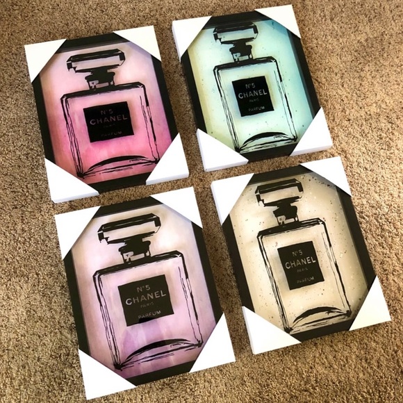 Other - 💯 % Authentic Chanel Wall Art frame 🖼